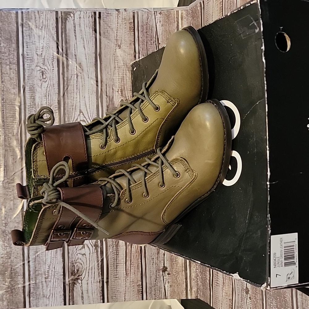 Seychelles jungle boot